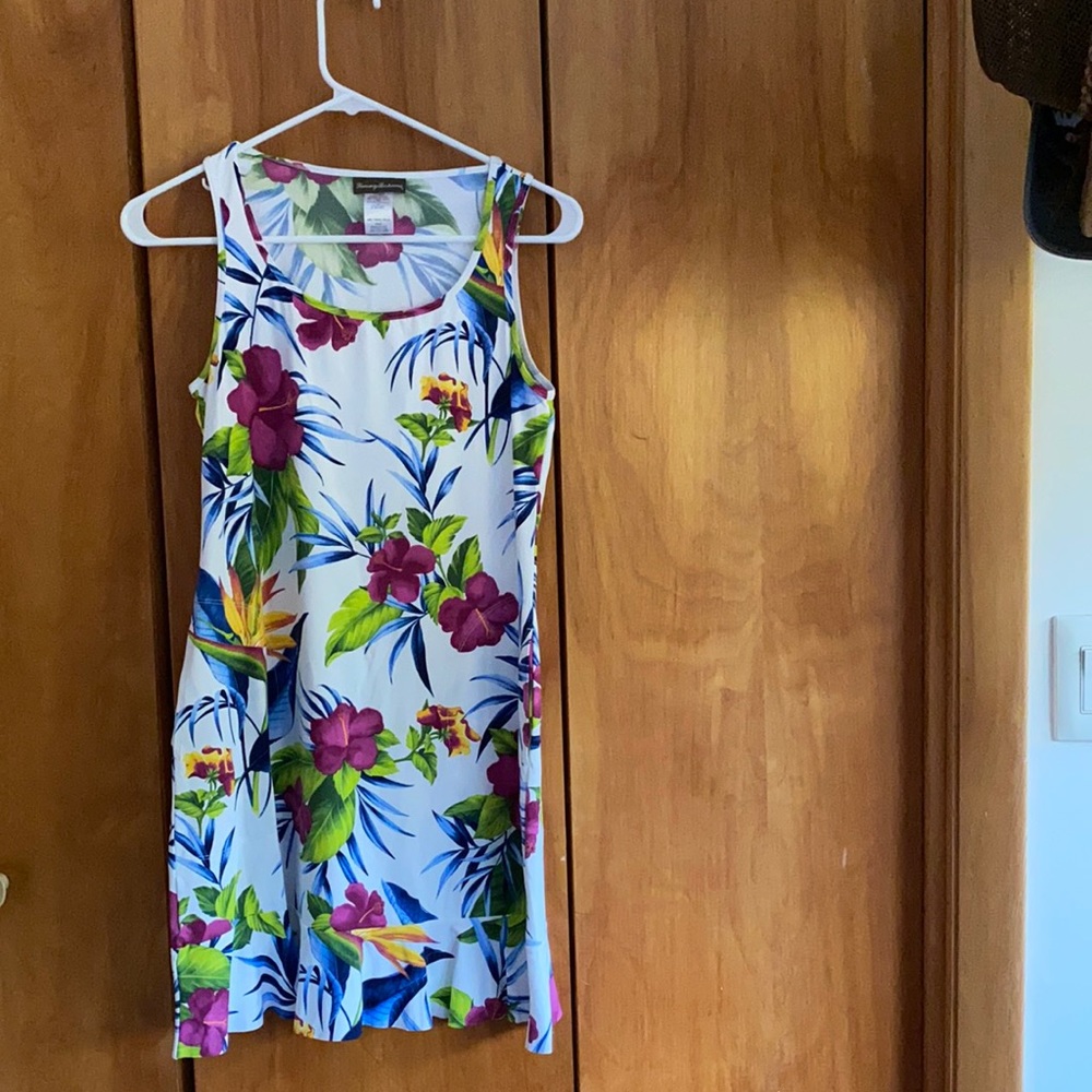 Women’s dress